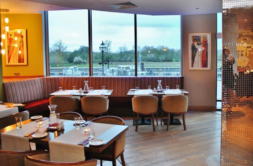 Leitrim Marina Hotel Carrick-on-Shannon Exterior foto